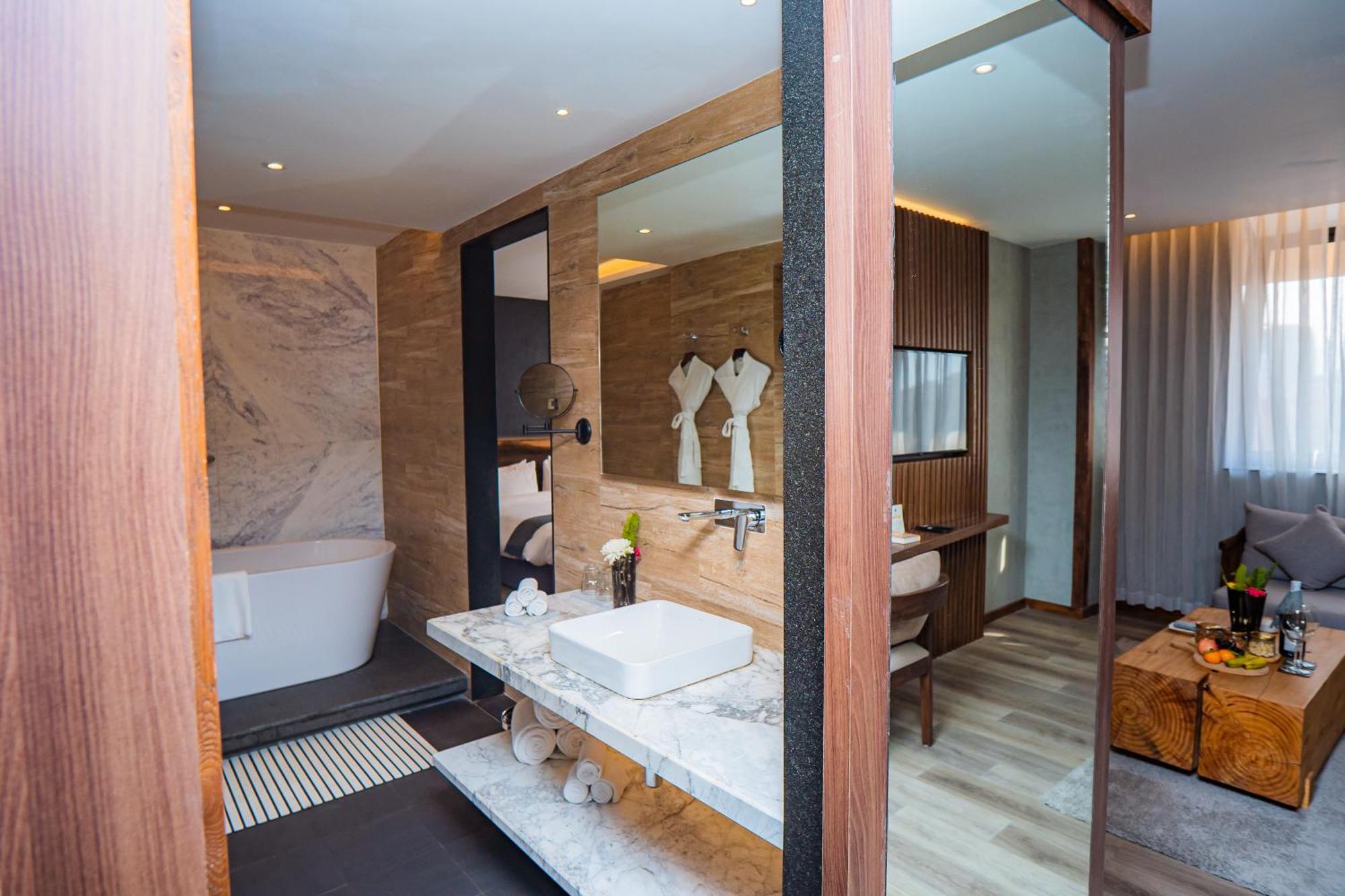 Hotel Barahi กาฐมาณฑุ ภายนอก รูปภาพ