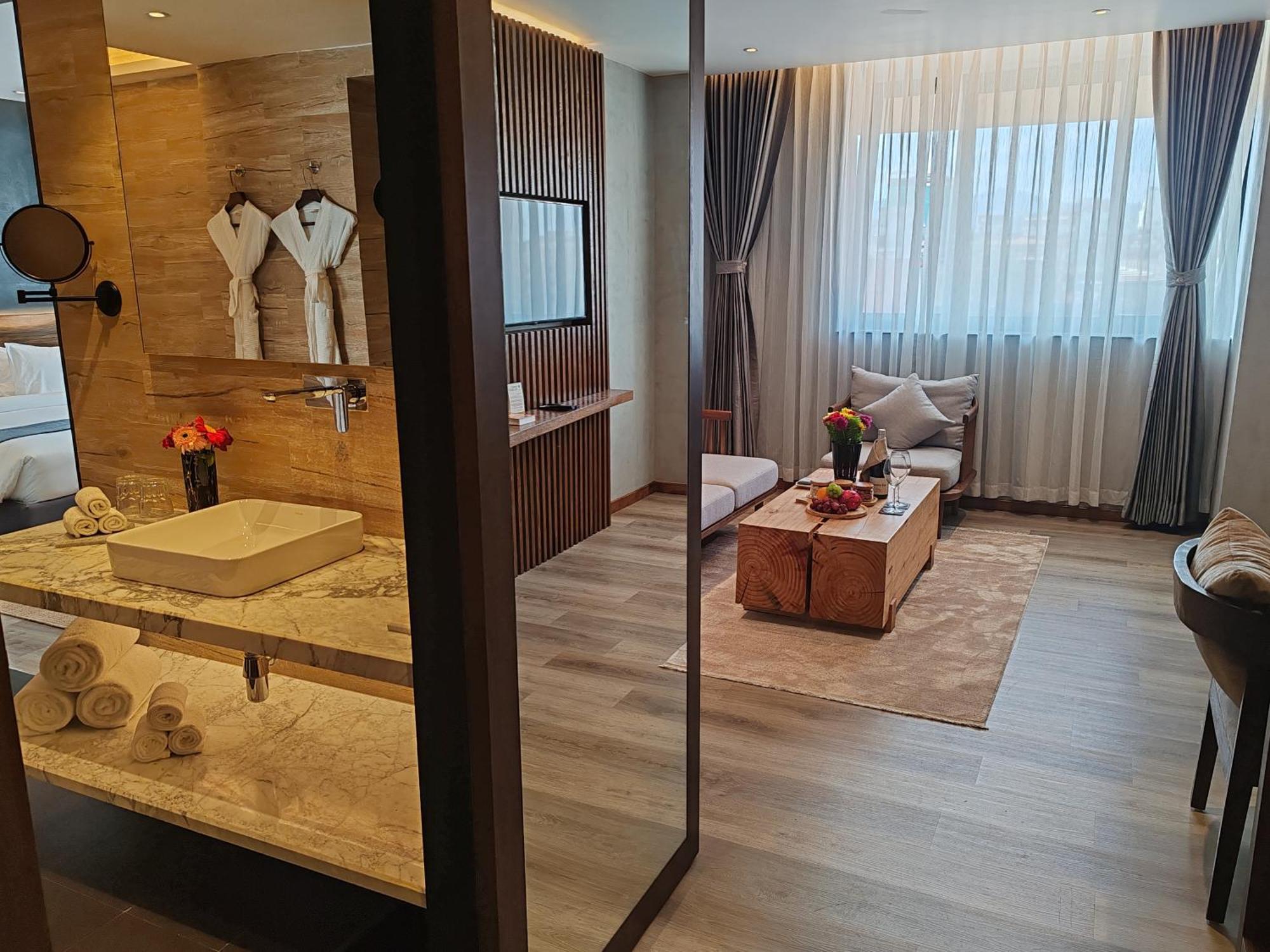 Hotel Barahi กาฐมาณฑุ ภายนอก รูปภาพ